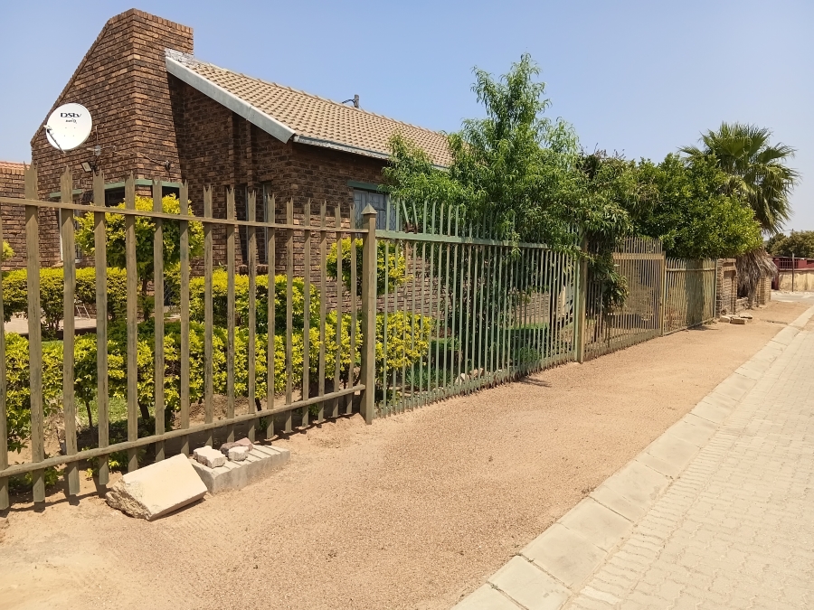 3 Bedroom Property for Sale in Lethlabile North West
